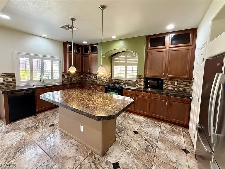 6459 Parrot Ridge Ct — Photo 11