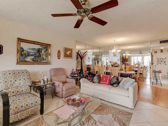 5th image of 7220 Lake Circle Dr APT 207