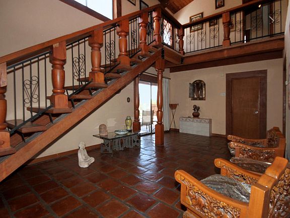 3rd image of 3031 W Calle De Dalias