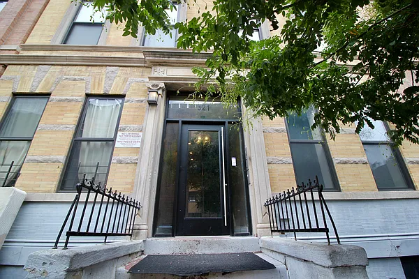 Rented by Hagstrom Management Inc | media 18