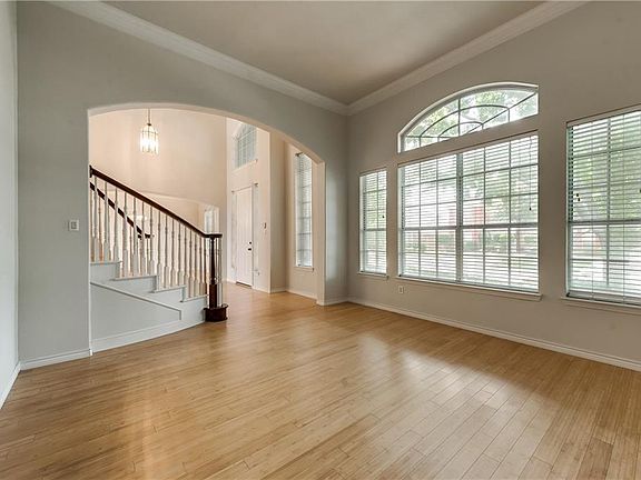 4th image of 9513 Windy Hollow Dr