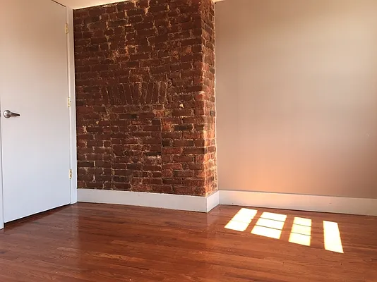 Rented by Flight of Fancy Realty Group | media 17
