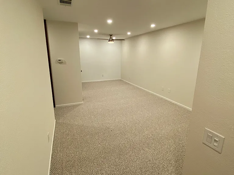 2801 N Los Felices Cir E #D208 — Photo 13