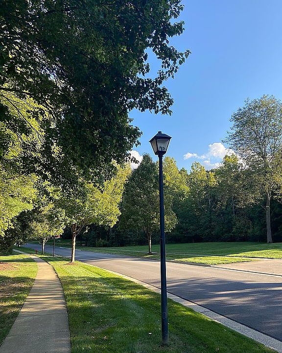 2nd image of 3907 Lake Run Blvd