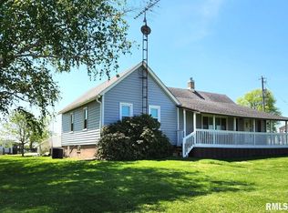 1401 1950th St, Lincoln, IL 62656