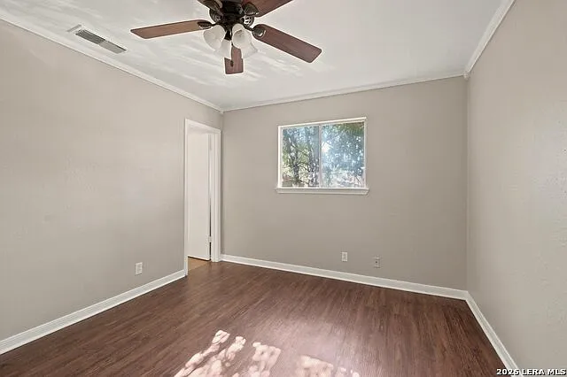 4515 Clear Spring Dr — Photo 8