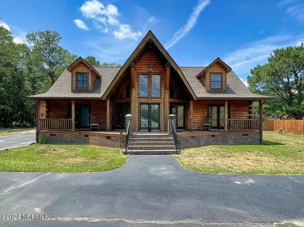 514 Creek Farm Drive, Parkton, NC 28371