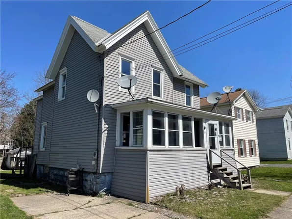 245 Seymour St, Auburn, NY 13021