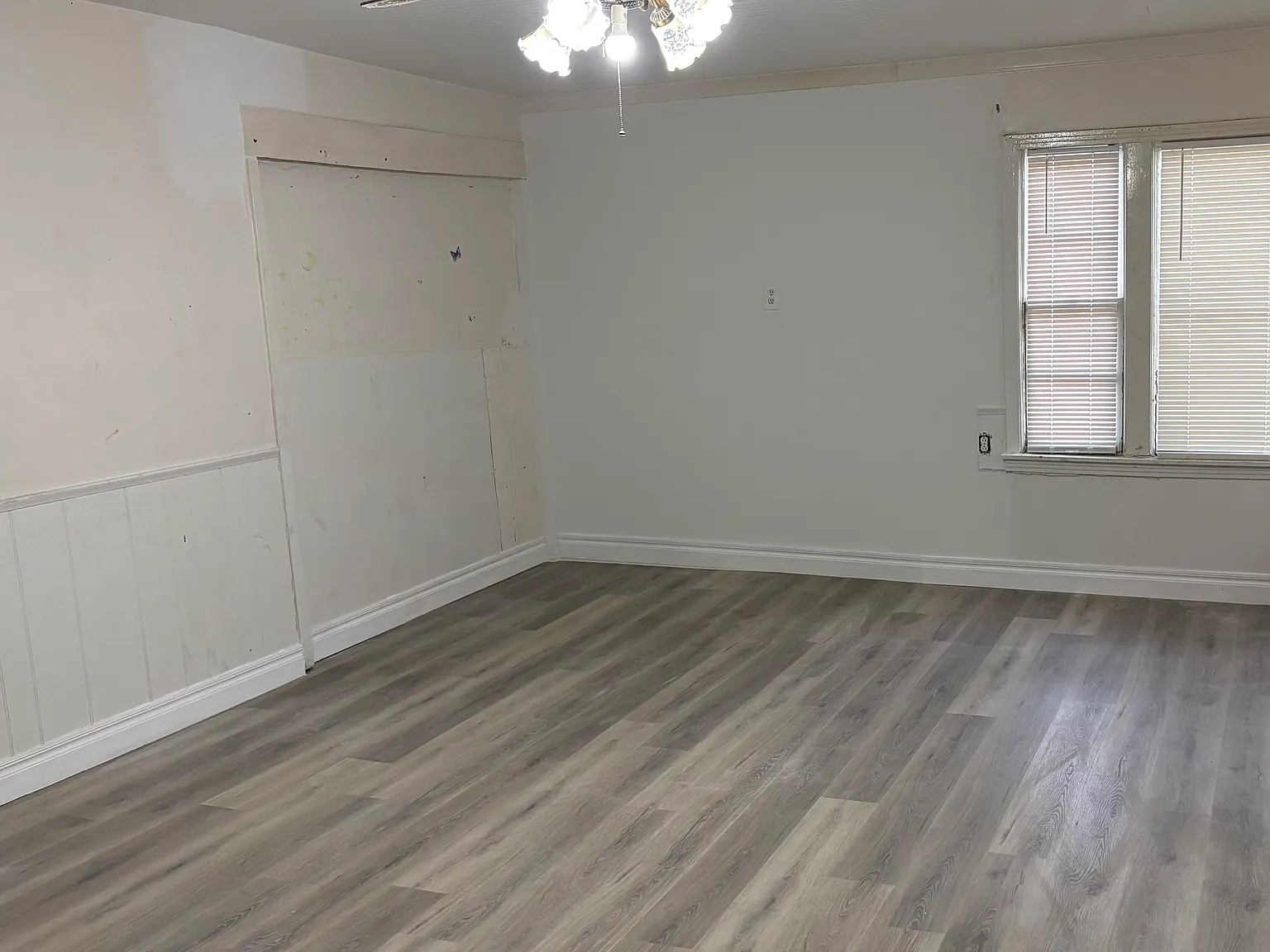 3 bed, 1376 sqft, $1,750 — Photo 2