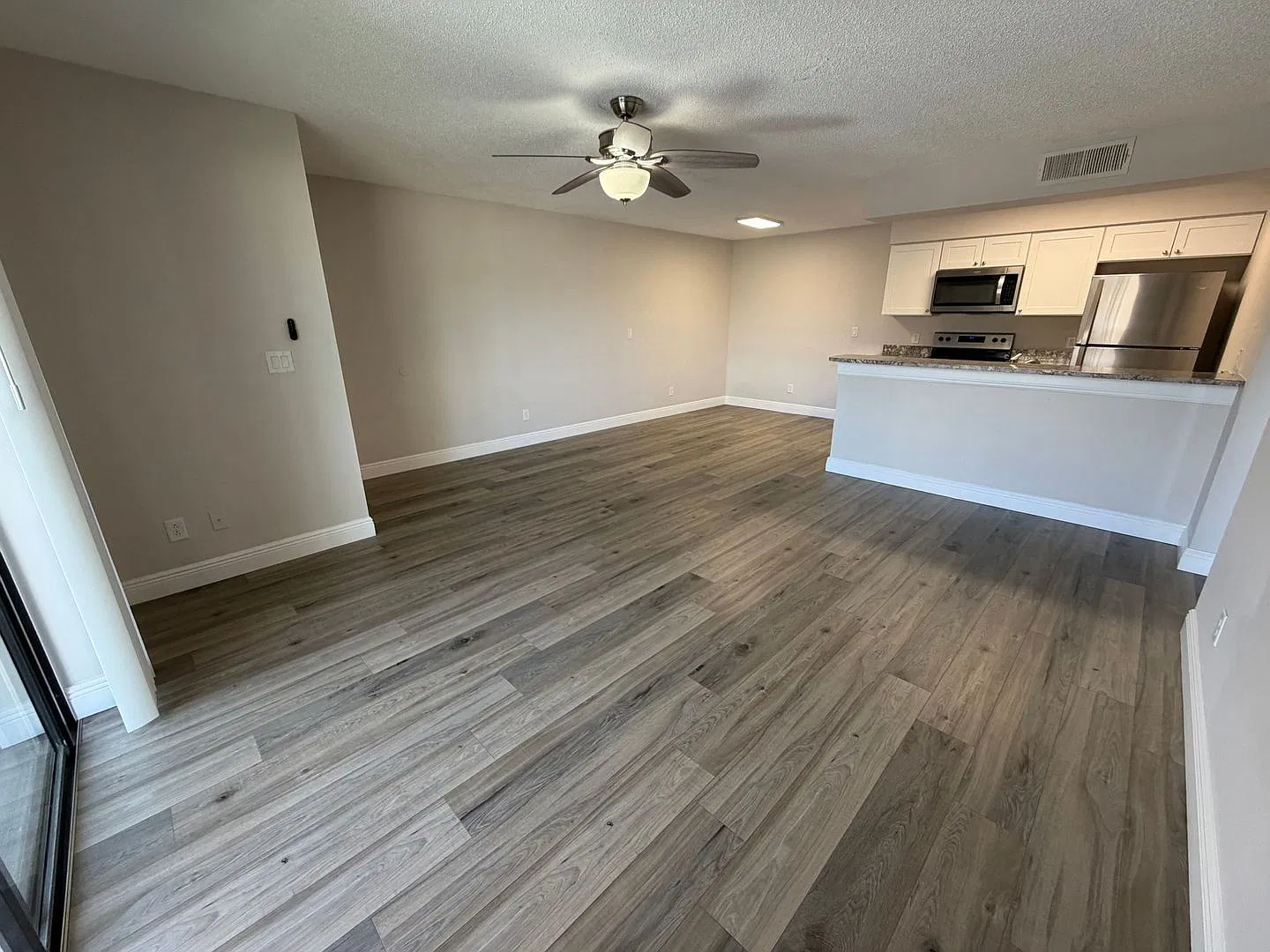 5325 Summerlin Rd — Photo 3