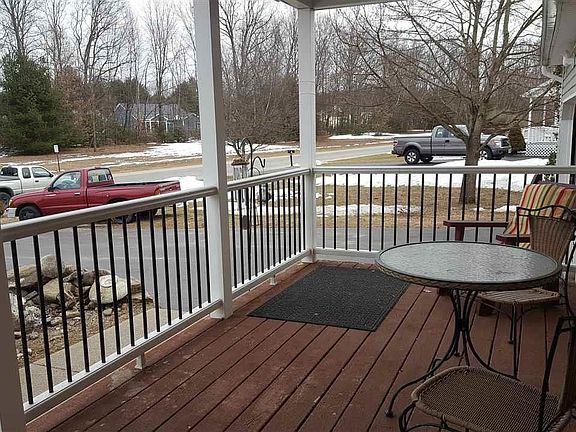 3rd image of 13 Suffolk Ln