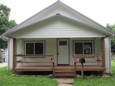 327 W 9th Ave, Garnett, KS, 66032