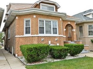 5327 W Wolfram St, Chicago, IL 60641