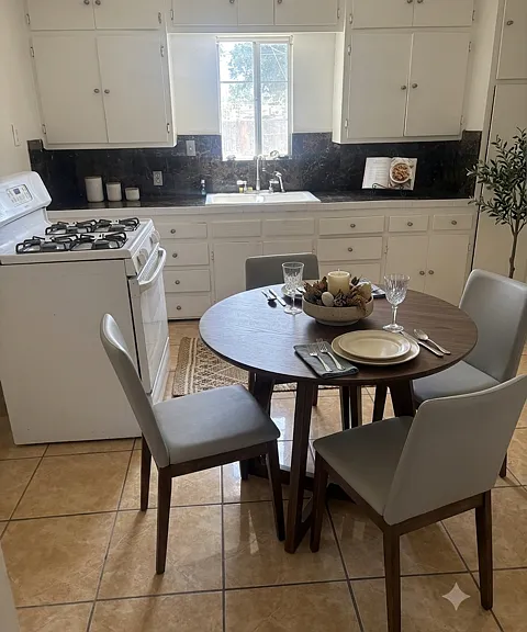 205 S Milham Dr — Photo 3