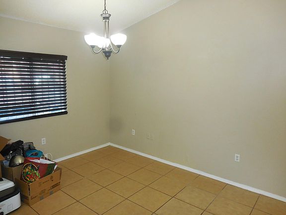 4th image of 3571 Oasis Dr