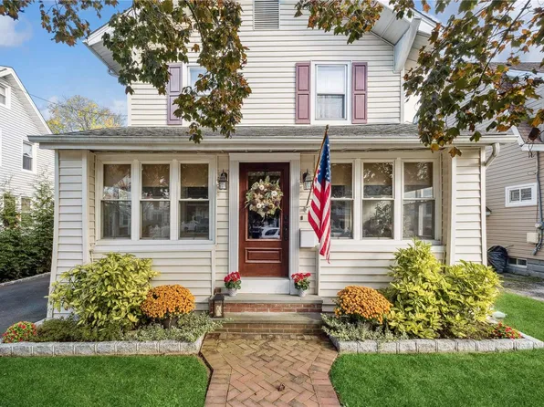 25 S Forest Avenue, Rockville Centre, NY 11570