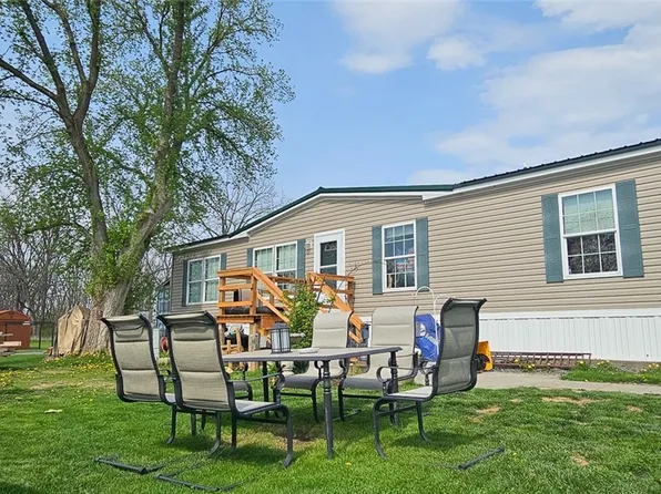 13 South Dr, Union Springs, NY 13160