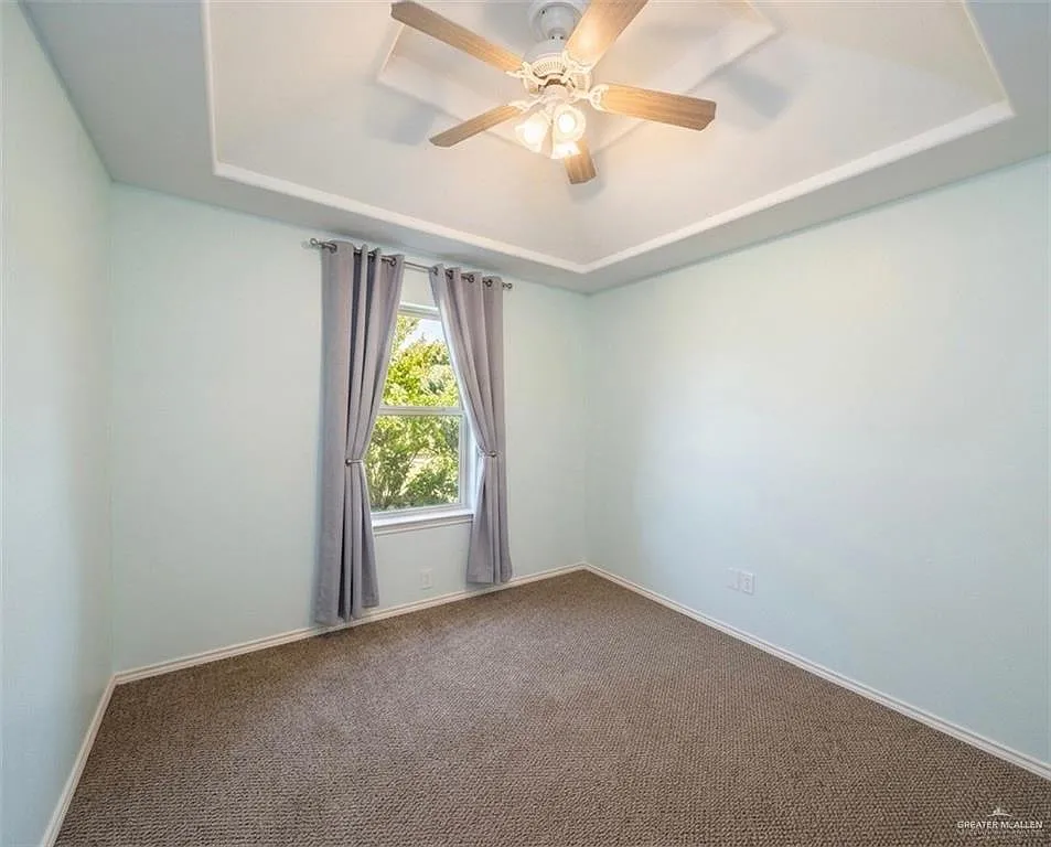 4 bed, 3.0 bath, 1818 sqft, $1,900 — Photo 4