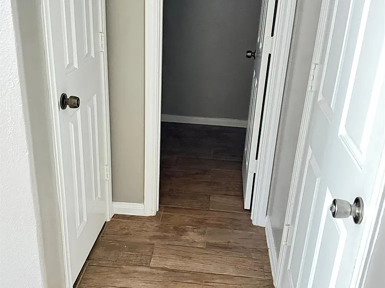 3922 Davenport St #B — Photo 12