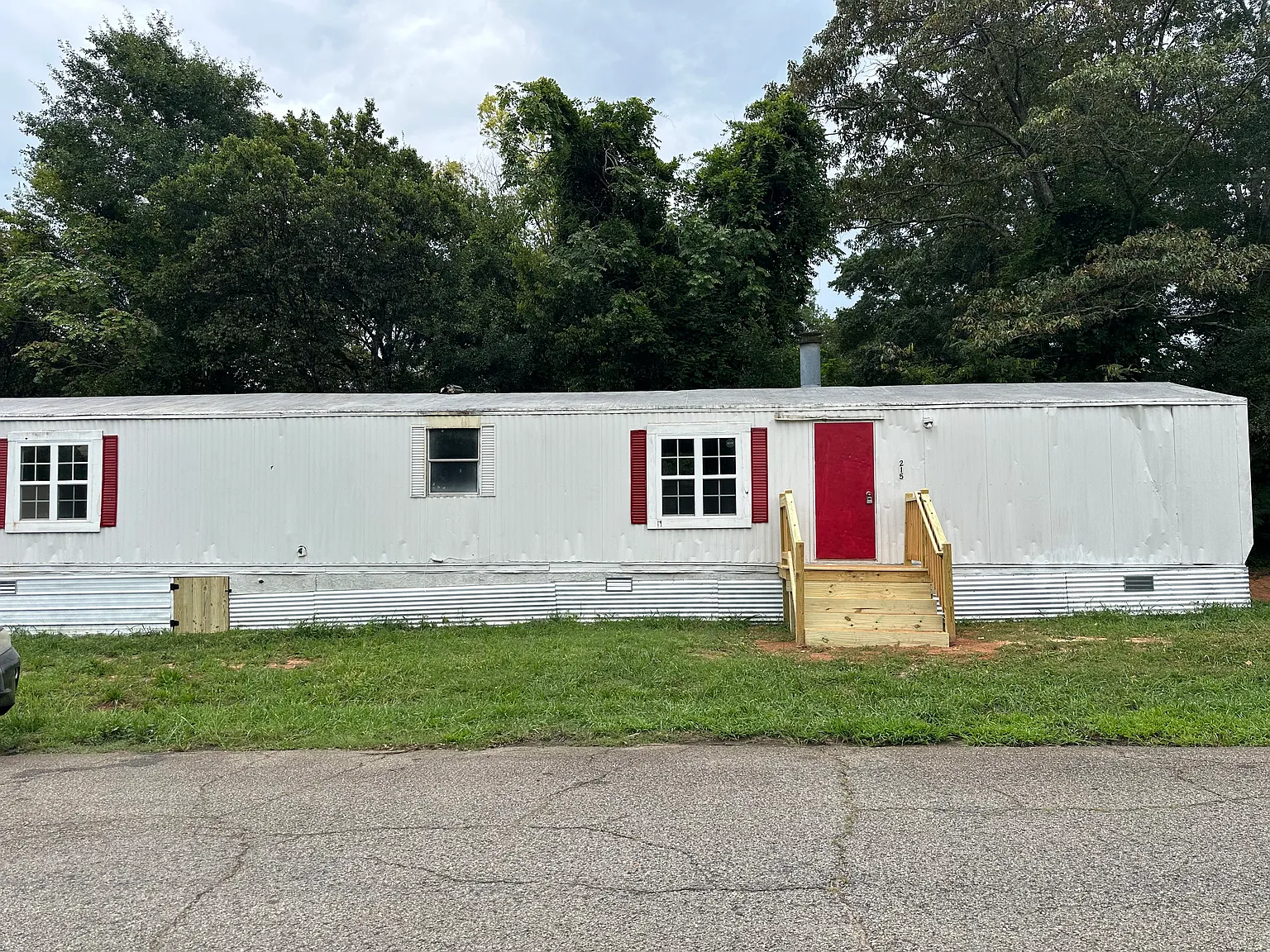 2 bed, 900 sqft, $1,100 — Photo 1