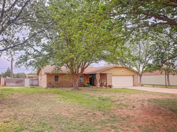 2931 Mockingbird Ln, Denver City, TX 79323