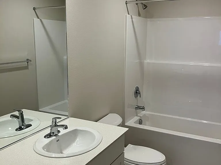 4962 Dilling Ave NE — Photo 18