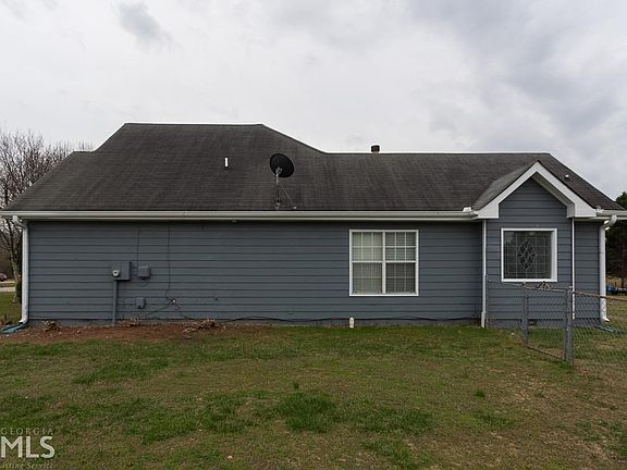3rd image of 3543 Plantation Pl