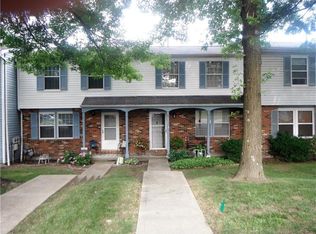 114 E Russets Cir, Bridgeville, PA 15017