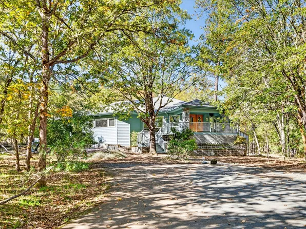 288 Wildrose Ln, Grants Pass, OR 97527