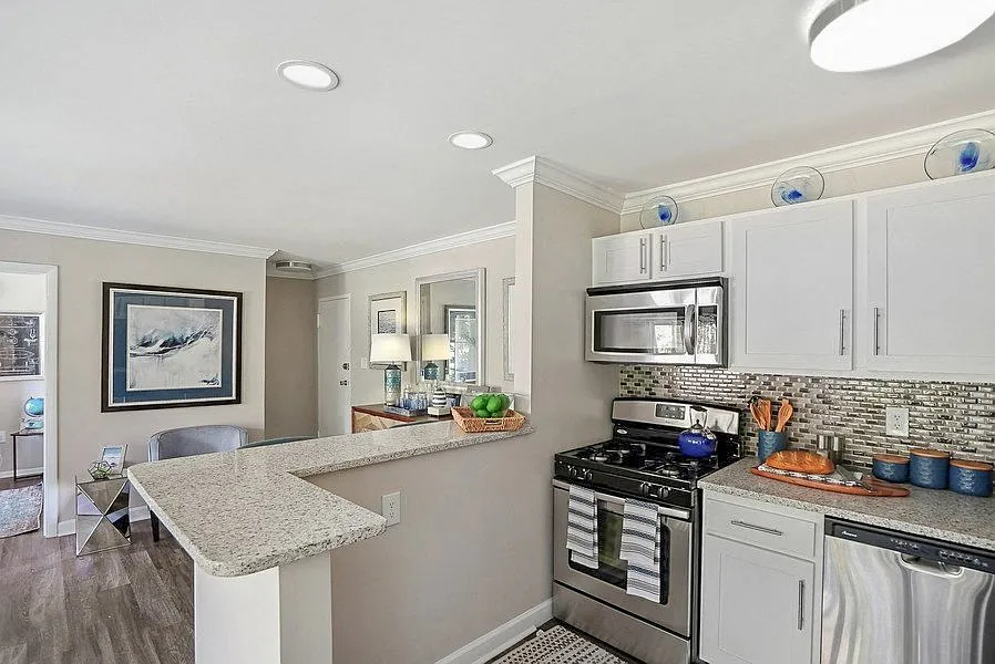 Nautilus Point — Photo 4