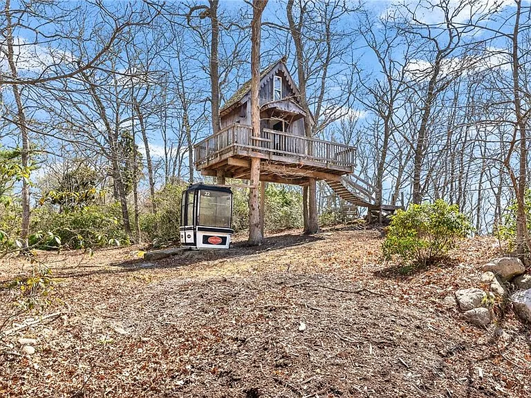 2717 Commodore Oliver Hazard Perry Hwy #H — Photo 35