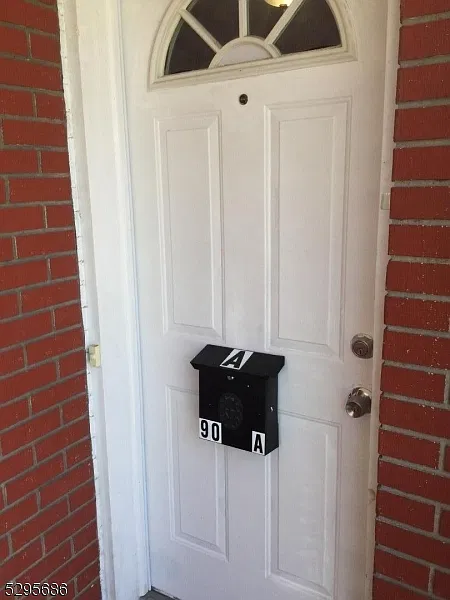 90 Glen Ave #A