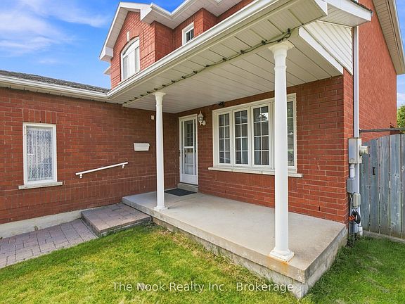 3rd image of 3544 Garrard Rd