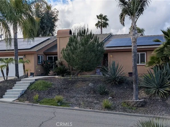 22862 Calcutta Dr, Canyon Lake, CA 92587
