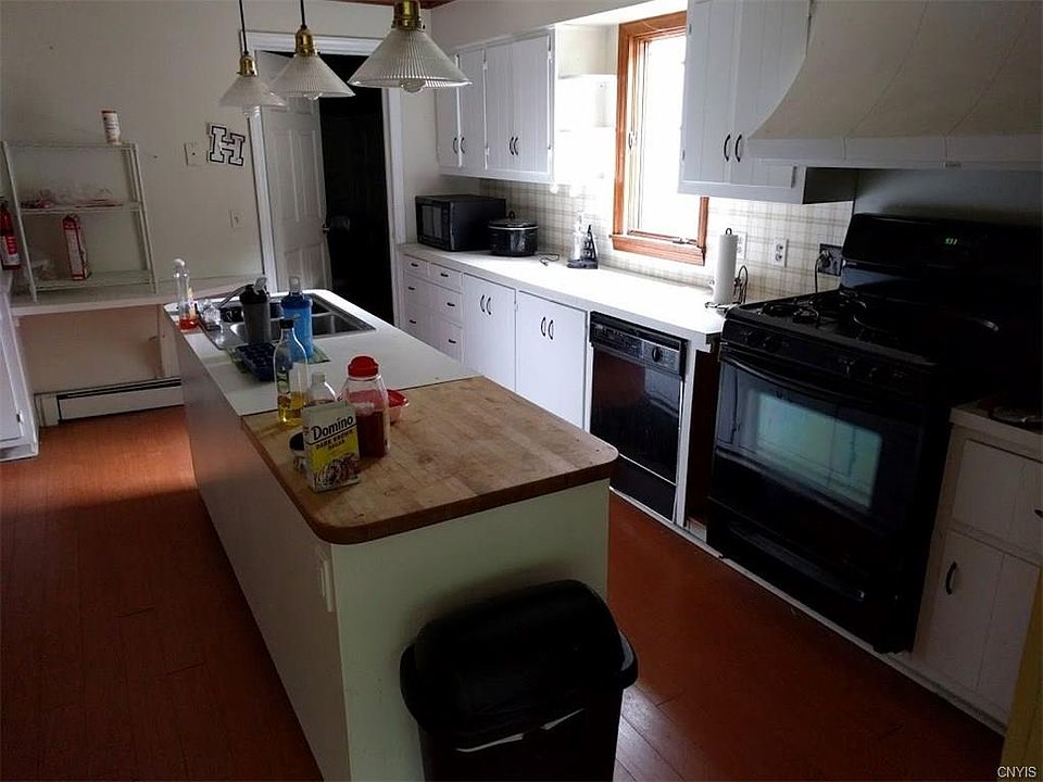 2nd image of 18 Reynolds Ave