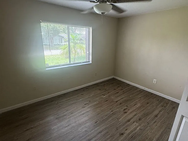 530 Escarole St SE — Photo 10