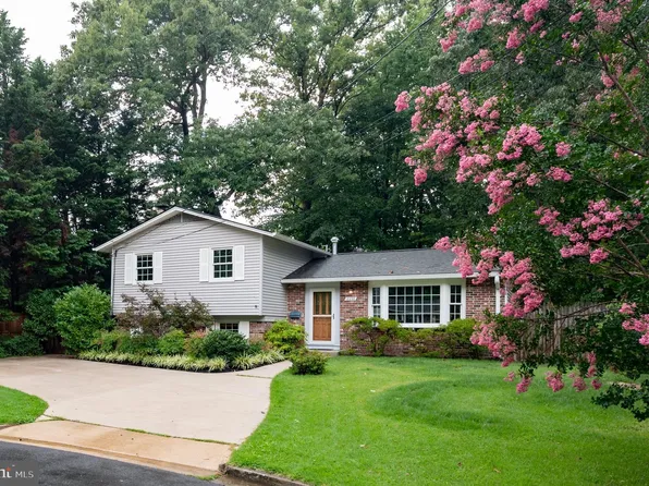 8236 Governors Ct, Alexandria, VA 22308