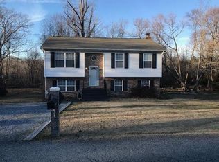 12299 Wendy Ln, Waldorf, MD