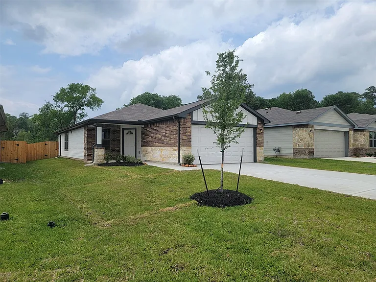 11732 Whirlaway Dr — Photo 2
