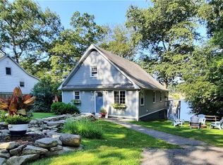 51 Lakeview St, Thompson, CT 06277