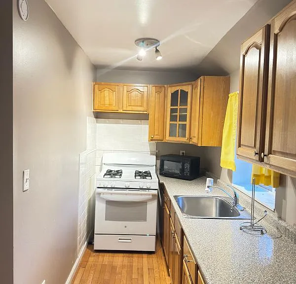32 Winter St #2 — Photo 7