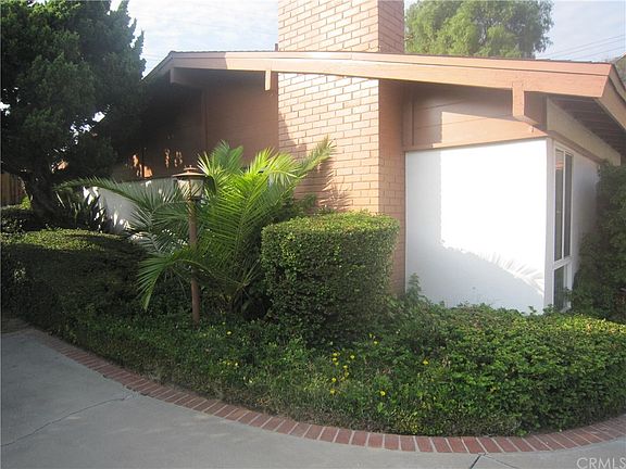 3rd image of 16287 Soriano Dr