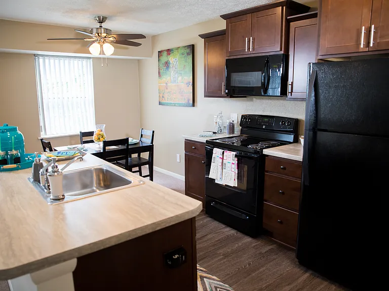 Woodbrook Village — Photo 8