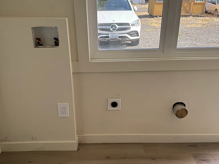 607 Balm St — Photo 17