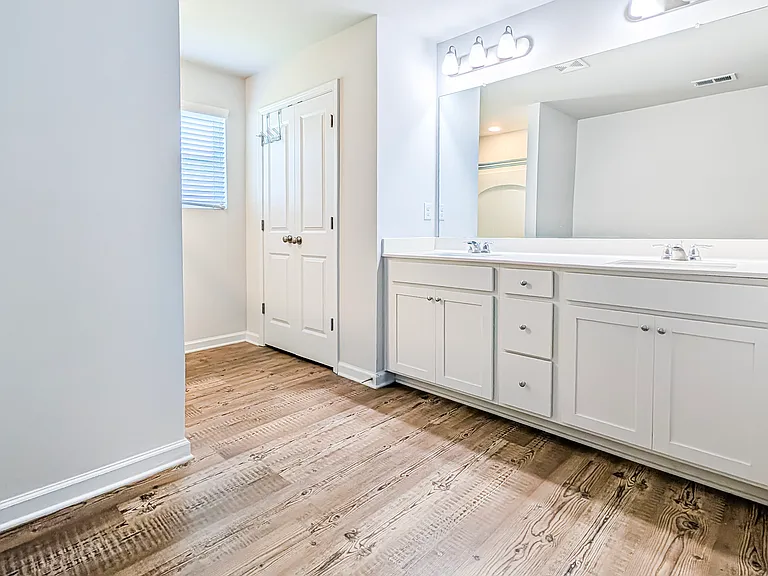 5312 Melbourne Ln — Photo 17