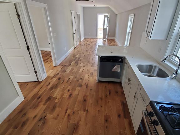 2nd image of 217 Marion St