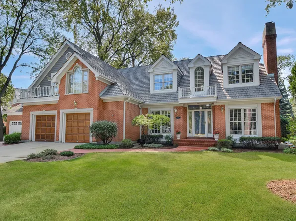 437 Stagecoach Run, Glen Ellyn, IL 60137