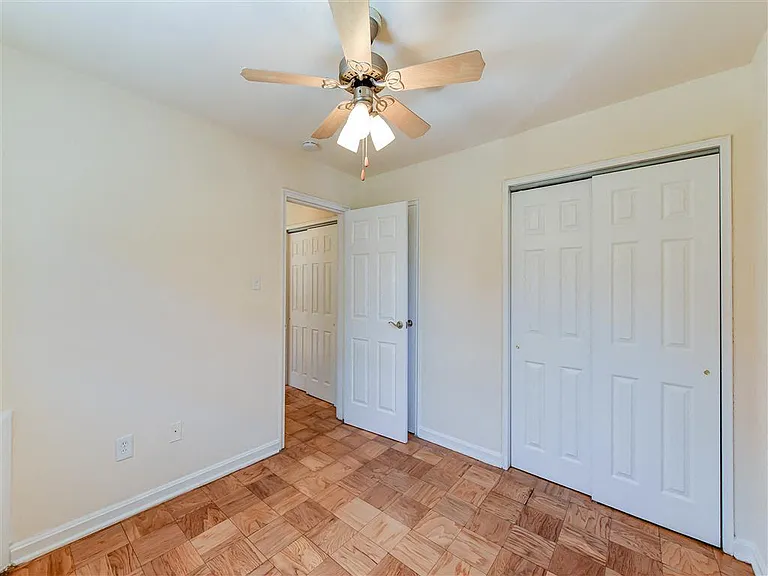 Alpha House — Photo 13