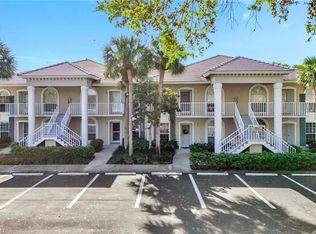 8228 Twelve Oaks Cir APT 323, Naples, FL 34113