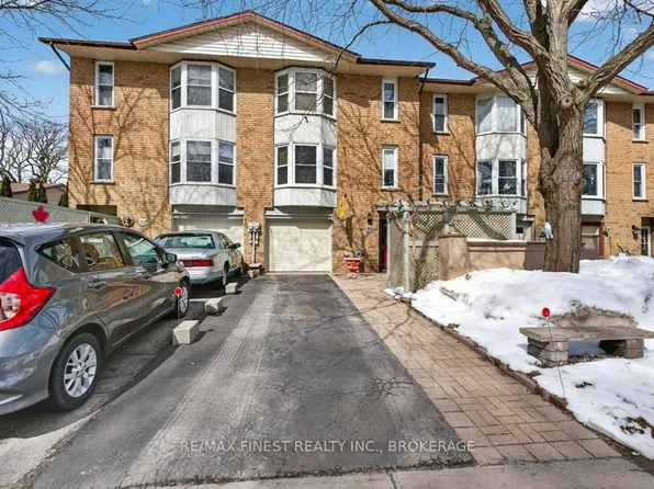 31 Limeridge Dr, Kingston, ON K7K 6M3